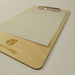 Dřevěné desky A5 na jídelní lístek s kovovým klipem 280x170mm + laser loga