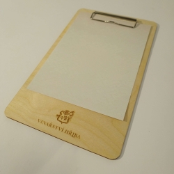 Dřevěné desky A5 na jídelní lístek s kovovým klipem 280x170mm + laser loga