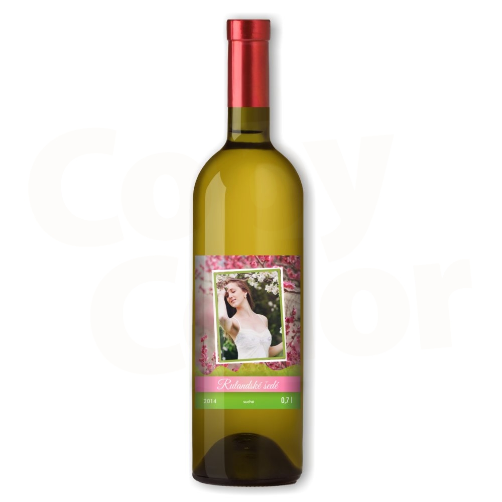 Bílé víno s vlastní etiketou JARO • COPY-COLOR.cz